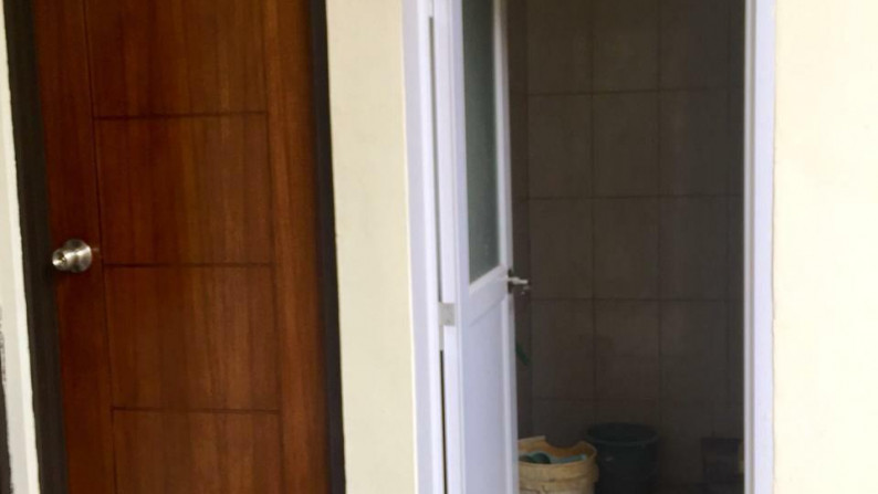 Rumah Siap Huni, Hunian Nyaman dan Asri @Ciputat