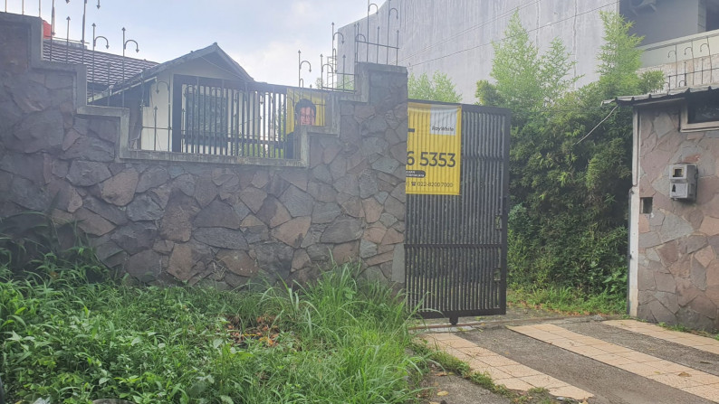 Dijual Rumah Hitung Tanah Saja Di Jalan Utama Setiabudi Kota Bandung