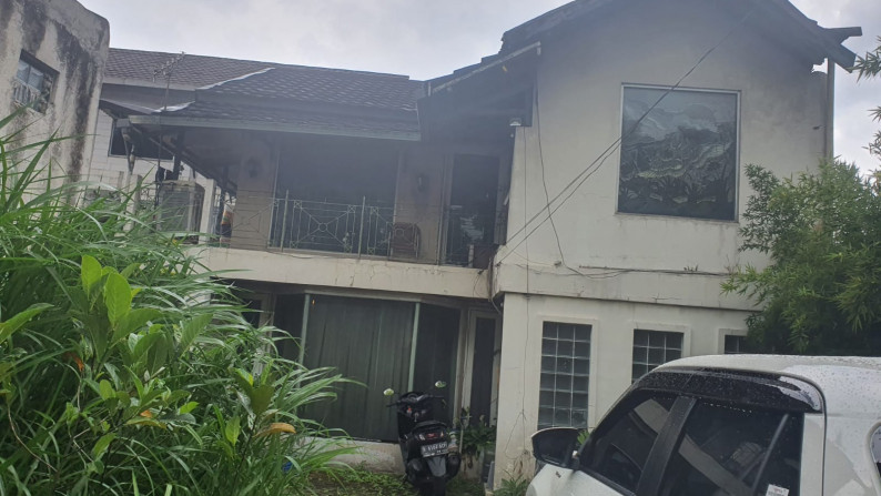 Dijual Rumah Hitung Tanah Saja Di Jalan Utama Setiabudi Kota Bandung