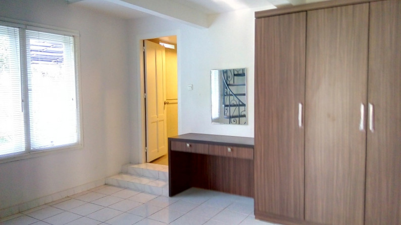 Brand new house In Menteng area for expatriat and others "The price can be negotiable"