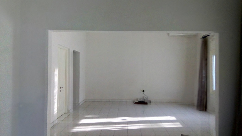 Brand new house In Menteng area for expatriat and others "The price can be negotiable"