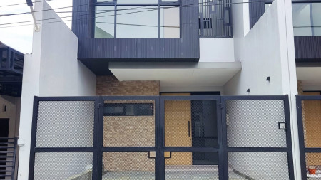 Rumah Cantik Bagus di Jl Palem Utara, Pondok Tjandra, Sidoarjo