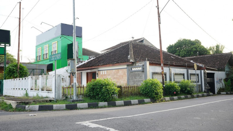 Rumah Di Lokasi Strategis Jl Magelang Km 10 - 100 Meter Dari Sleman City Hall