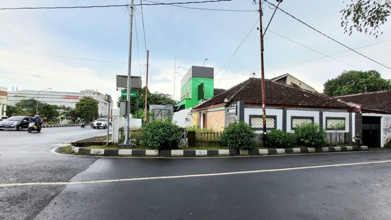 Rumah Di Lokasi Strategis Jl Magelang Km 10 - 100 Meter Dari Sleman City Hall