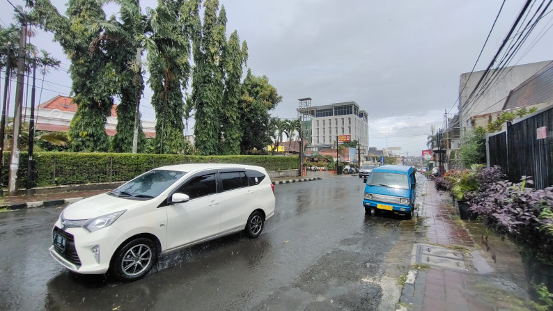 BANGUNAN HISTORICAL DI BOGOR KOTA, COCOK UNTUK KOMERSIL