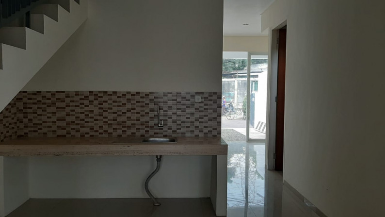 Rumah Baru,Minimalis,Dlm Cluster, Kemanan 24 Jam  di Sektor 9 Bintaro Jaya.