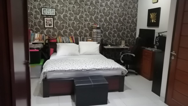 Rumah Siap Huni,Lokasi oke di Bintaro Jaya 9.