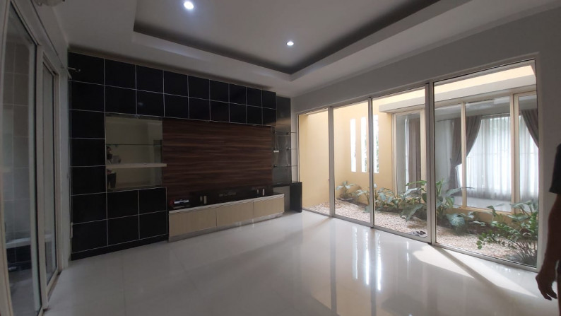 Rumah Siap Huni, Interior Elegan, dan Hunian Asri @Kebayoran Garden, Bintaro