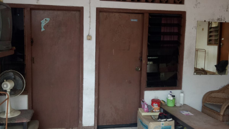 Dijual Rumah + Kos-kosan dan Strategis @Jl Kramat Lontar, Paseban