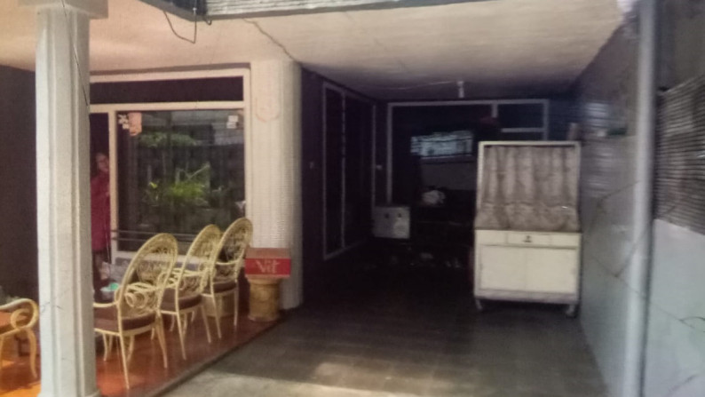 Dijual Rumah + Kos-kosan dan Strategis @Jl Kramat Lontar, Paseban