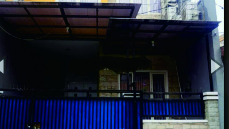 Rumah di Jalan Gubeng Kertajaya, Surabaya