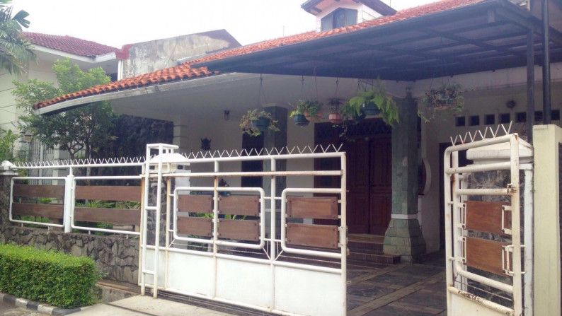 Rumah Elok Siap Huni di sektor 2 Bintaro Jaya