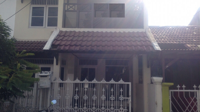 RUMAH STANDAR ASRI DI BINTARO JAYA  