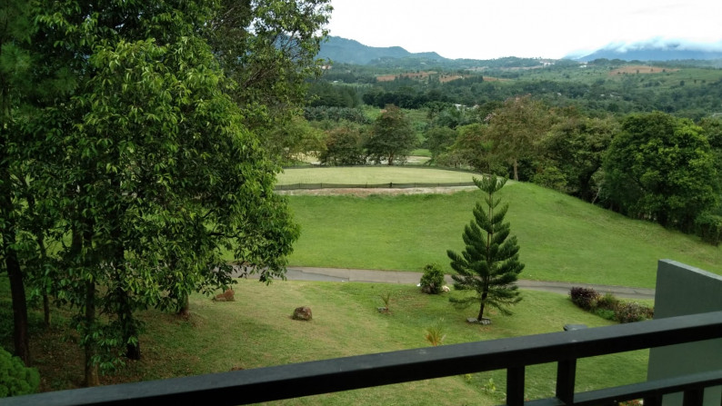 Dijual  Cepat Rumah Baru View Golf di Taman Parahyangan Golf, Sentul City