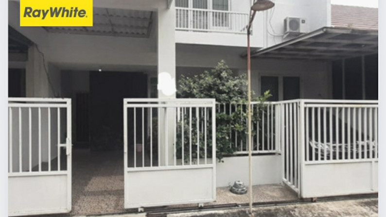 Dijual Rumah Griya Babatan Mukti Wiyung Surabaya Carport 2 Mobil LUAS