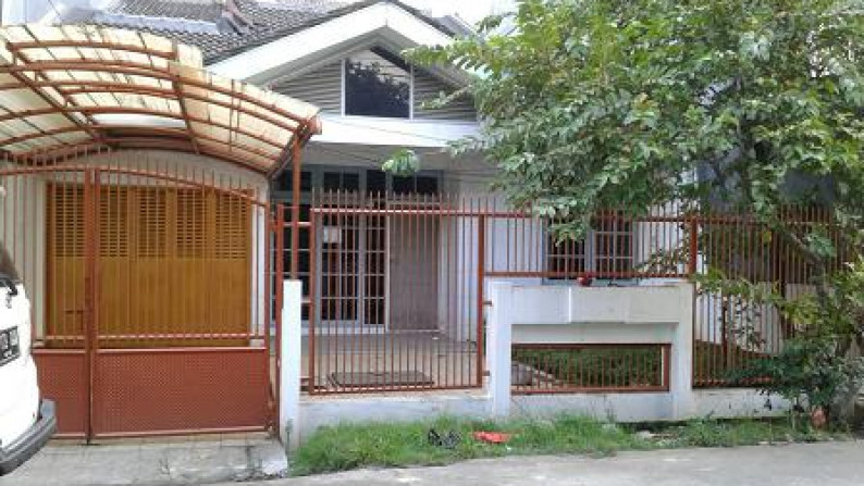 Rumah sudah renov di Perumahan Taman Duta Mas, Angke