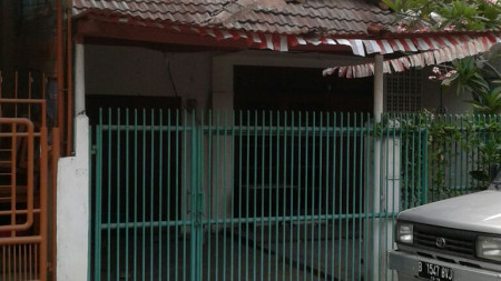 Dijual rumah di Taman Duta Mas, Angke