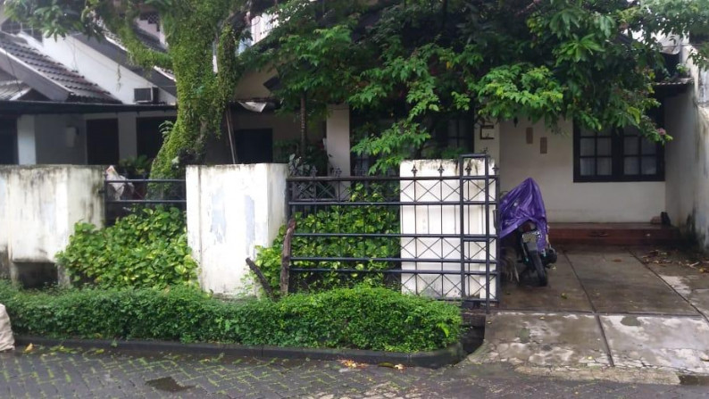 Rumah siap huni di Bintaro Jaya 5