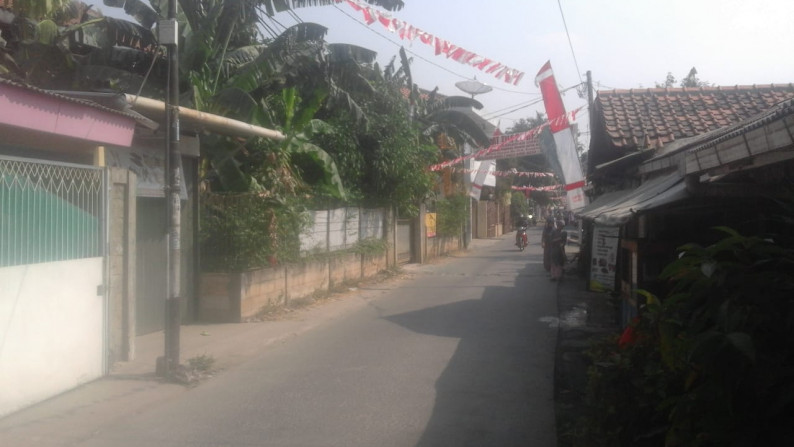 Dijual Bangunan Hitung Tanah, Cocok untuk Mini Cluster atau Gudang @Jl Pesantren, Jurangmangu