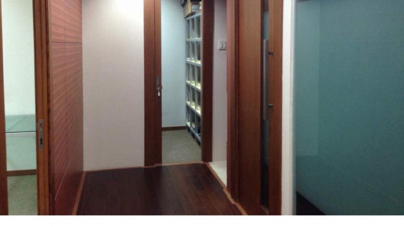 Office Menara Kuningan,  101,5m2,  fully furnished, siap huni, cocok untuk kantor pengacara, view Rasuna Said.