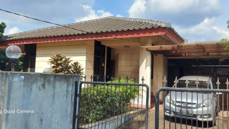 Rumah Hitung Tanah dan Jual Harga NJOP @Jl M Saidi, Petukangan Selatan