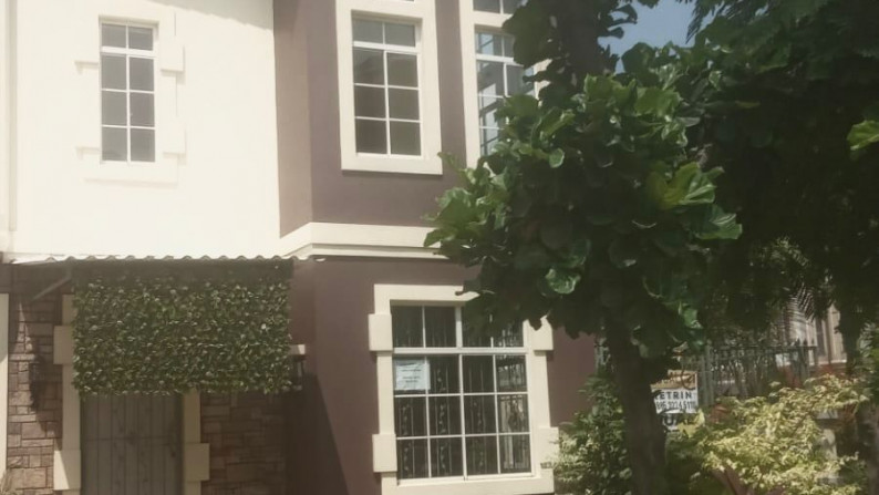 Dijual rumah harga murah di taman britania lippo karawaci