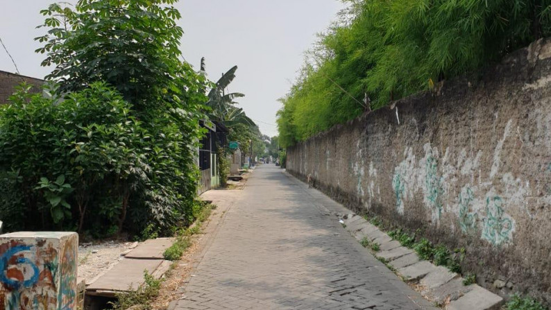 Kavling di Pesanggrahan. Jakarta Selatan.