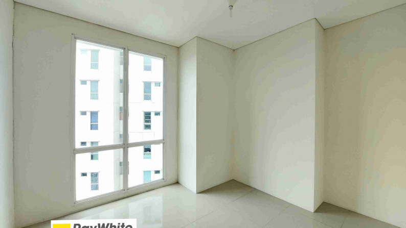 DIJUAL APARTEMEN DI  WOODLAND PARK RESIDENCE, KALIBATA, JAKARTA SELATAN, UNIT POJOKAN, 2+1 BR