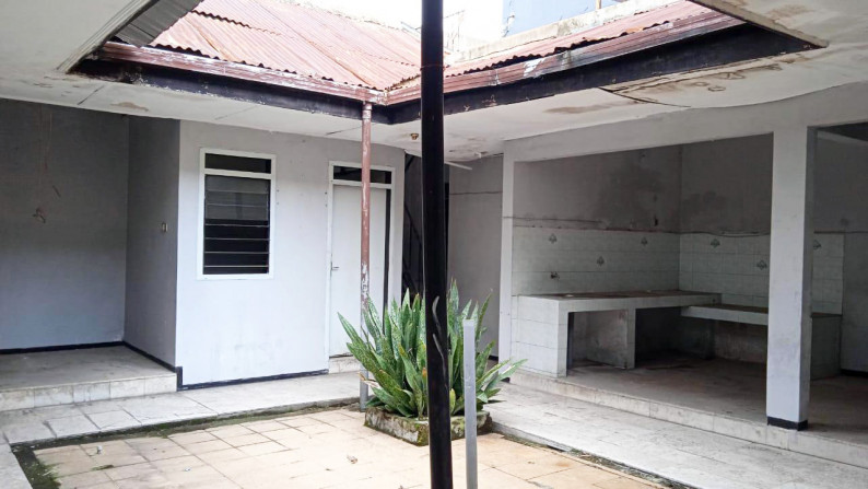 Rumah di Panjang Jiwo Permai, bisa untuk rumah tinggal/kantor