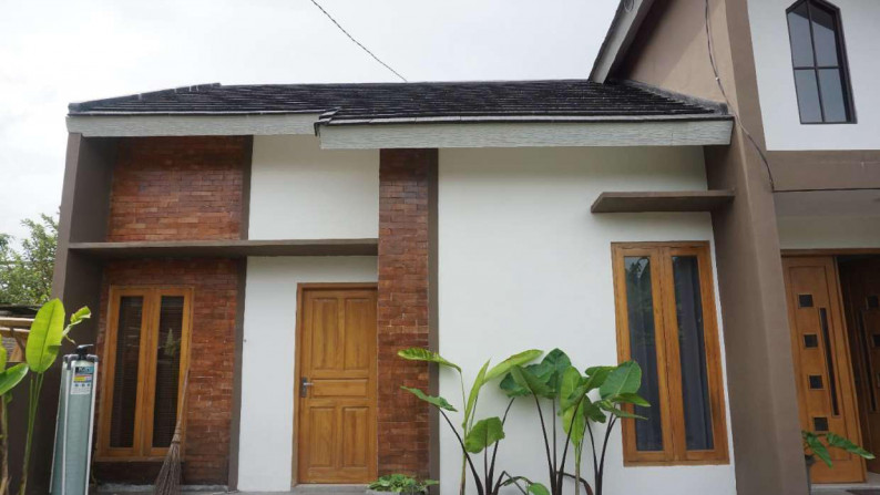 Rumah Mezzanine Di Dalam Cluster Dekat SMPN 1 Bangunharjo Sewon