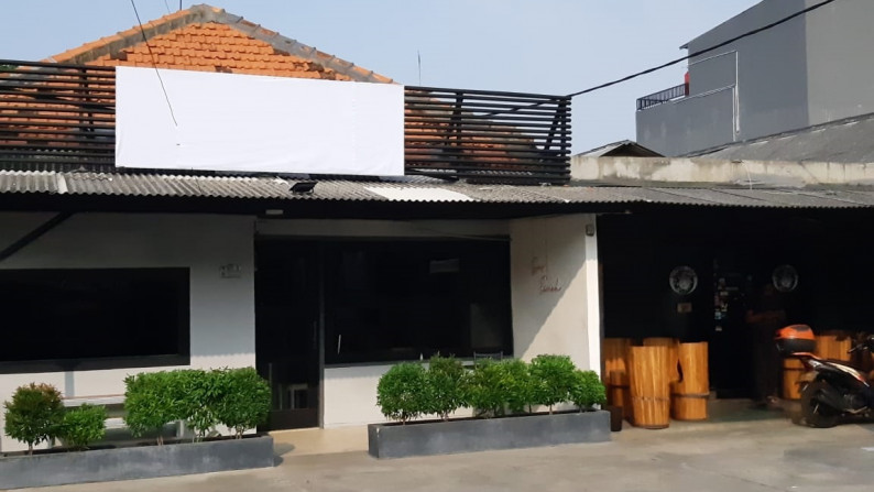 Rumah kost , Caffe dan Toko Di Jakarta Barat