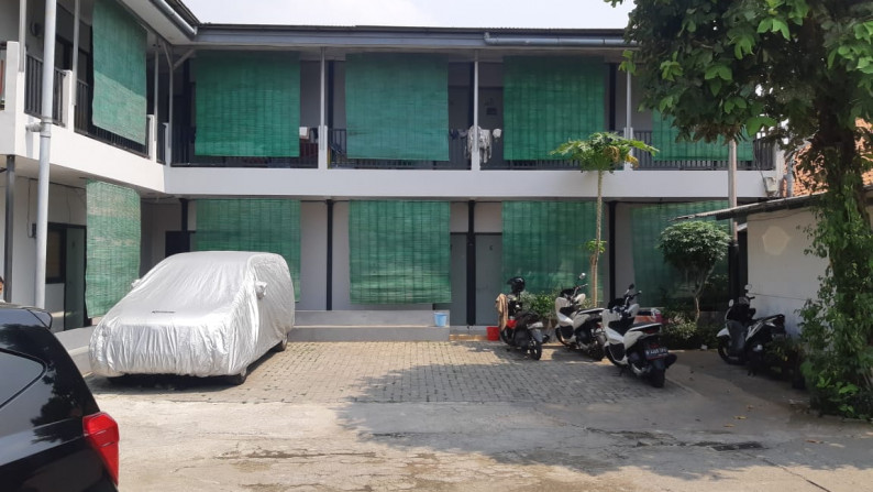 Rumah kost , Caffe dan Toko Di Jakarta Barat