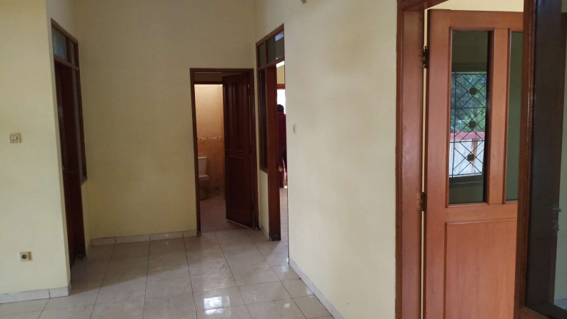 RUMAH DI PUSAT KOTA! BEST OFFER! RUMAH NYAMAN DAN STRATEGIS di Jl Dr. Rum, Pasir Kaliki Bandung