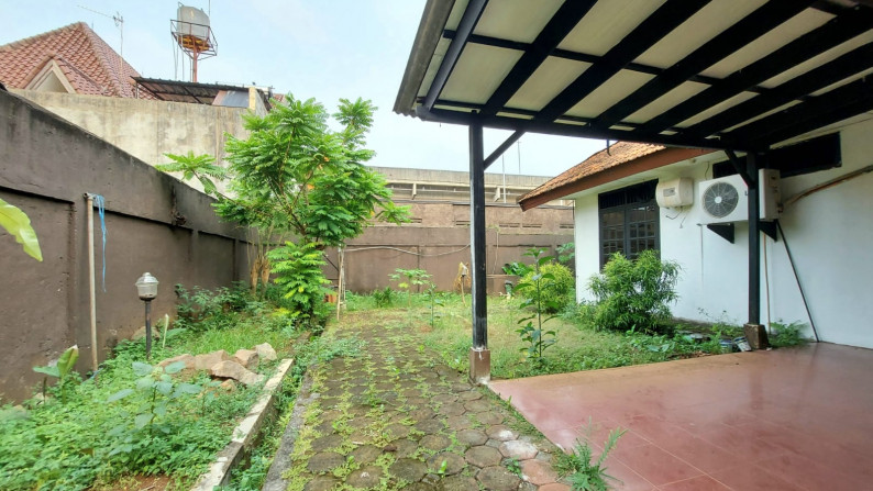 Rumah di Kompleks Timah Pondok Labu Jakarta Selatan