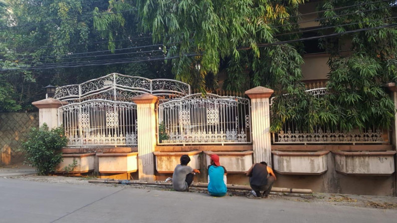 Rumah Halaman Luas di Pondok Aren Tangerang Selatan