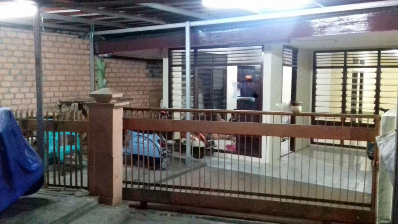 Rumah siap huni di Jakarta Timur