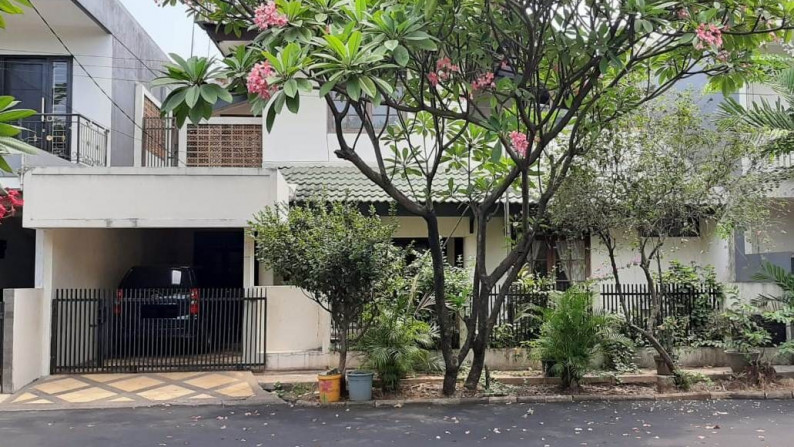 RUMAH ASRI NYAMAN JALAN LEBAR DI BINTARO JAYA SEKTOR 9