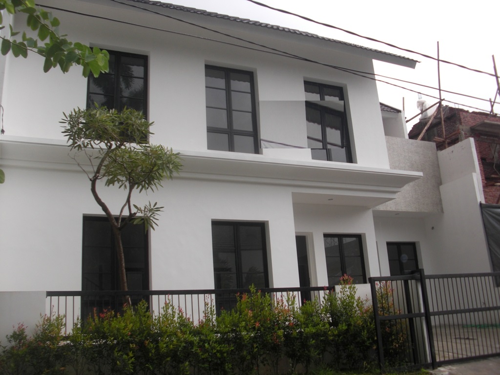 Rumah brand new siap huni di maleo bintaro.