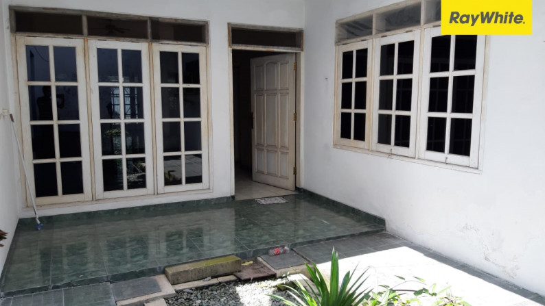 Rumah SHM di Jalan Kupang Baru, Surabaya