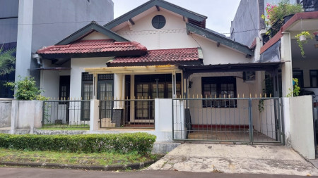 Rumah 1 lantai Rapih dan Bagus di Bintaro