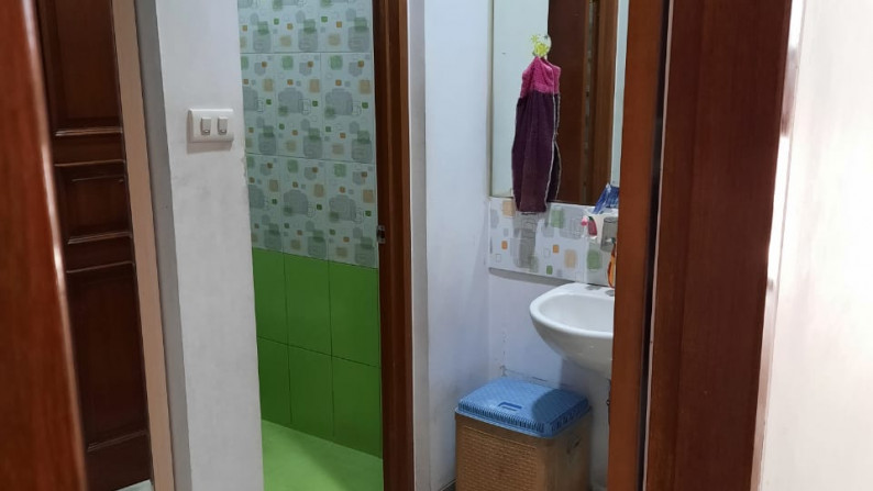 Dijual Rumah di Taman Paraahyangan 7 - Lippo Karawaci Tangerang