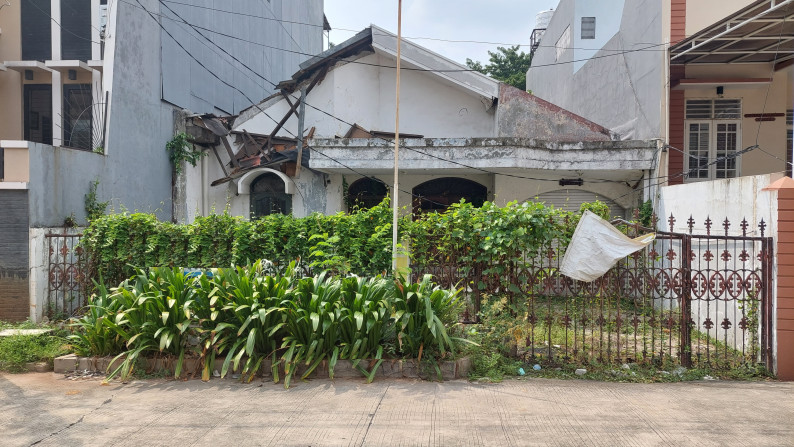 Rumah Tua Hitung Tanah Kelapa Gading