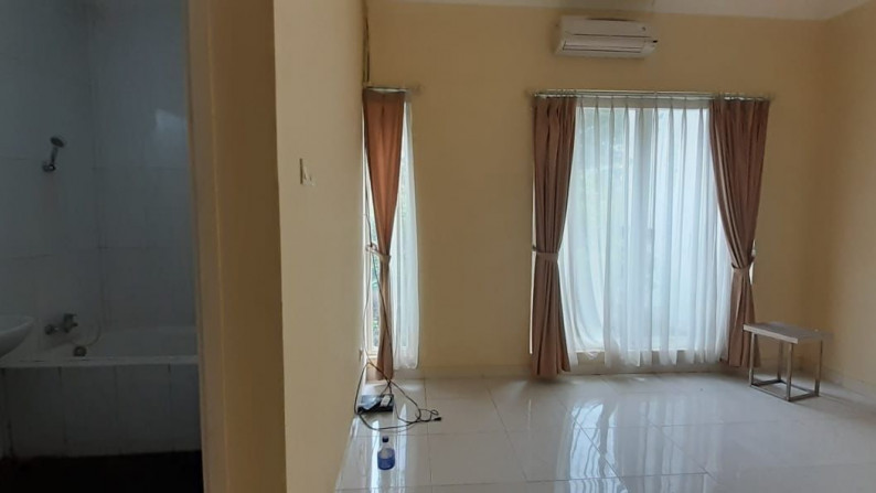 Rumah Bagus Di Cluster Emerald View Bintaro Jaya Sektor 9