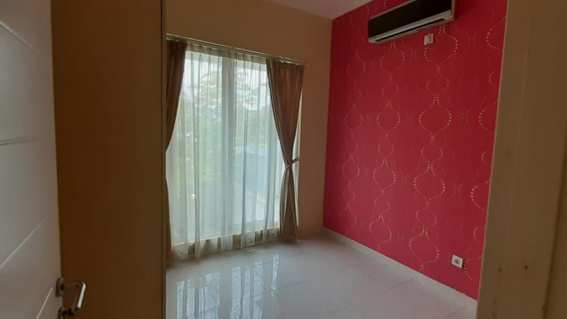 Rumah Bagus Di Cluster Emerald View Bintaro Jaya Sektor 9