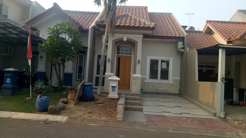 Disewakan Rumah  minimalis 1 lantai Cantik dan Asri Kota Wisata Cibubur.