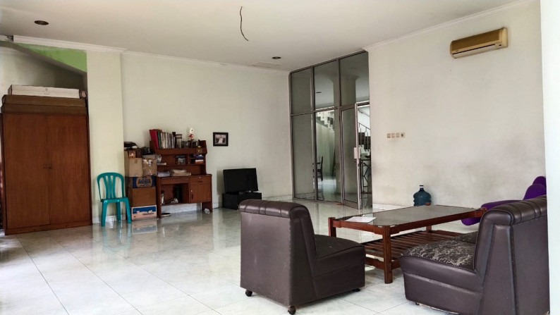 DIJUAL Rumah di Komplek Taman Harapan Indah (THI) - Jakarta Barat