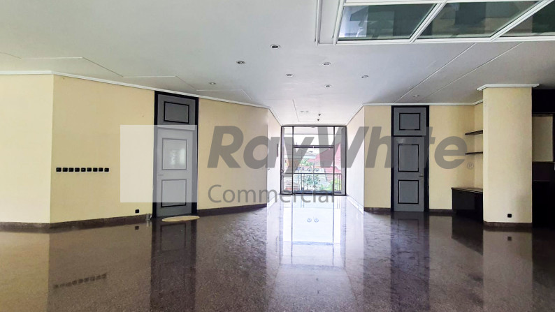 Dijual Rumah di Jl. Permata Safir - Permata Hijau - Jakarta Selatan