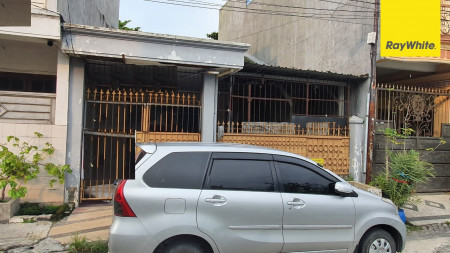 Rumah SHM di Simpang Darmo Permai Selatan, Surabaya