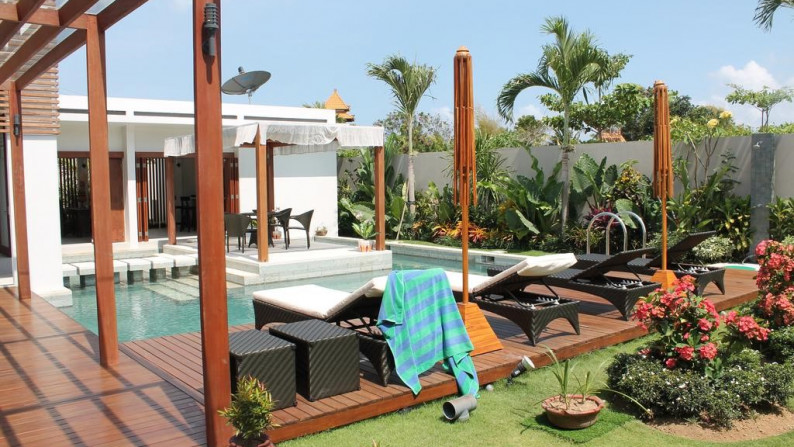 2 Bedrooms Villa Freehold Set amongst  the emerald rice  fields which  gild  the  village  of  Pererenan !!