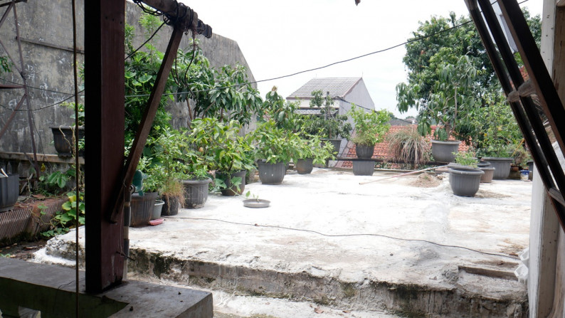 Rumah 2 Lantai, Bebas Banjir di Pesanggrahan